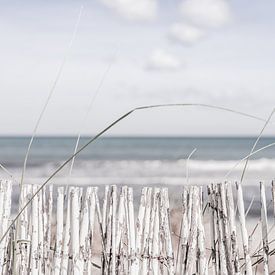 Een dromerig uitzicht op de zee, boho stijl van Alex Winter