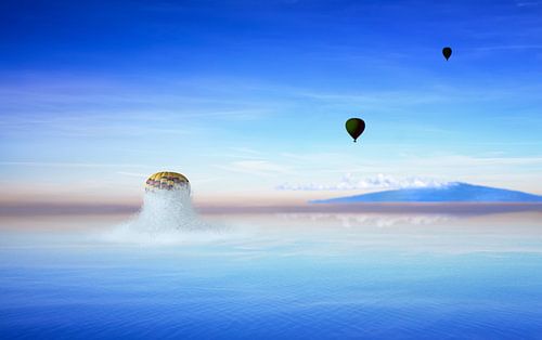 Ballon knalt uit de oceaan