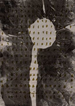 Modern abstract. Eenzaam figuur op zwart met mosterdpatroon. van Dina Dankers