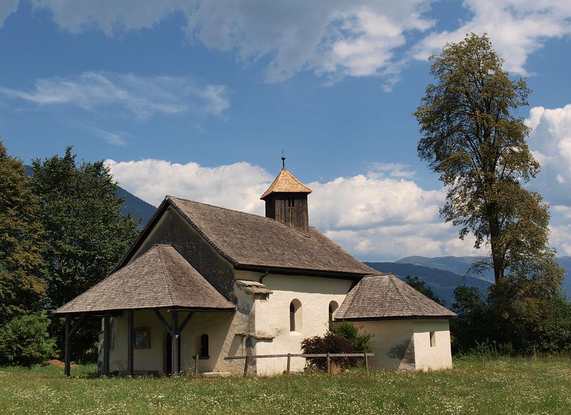 Verlaten kerk, in Drautal, Oostenrijk van Rinke Velds