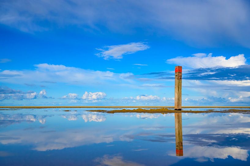 Wolken im Anflug auf die Insel Texel über der Nordsee von Sjoerd van der Wal Fotografie