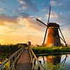 Moulins à vent de Kinderdijk au coucher du soleil sur Peter Bolman