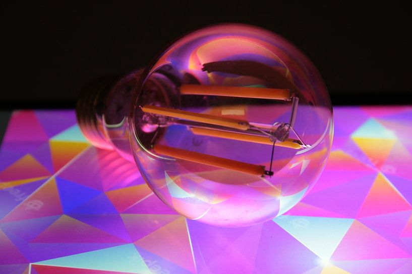 Jouer avec la couleur et la lumière. par Tea Basch