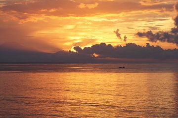 Sunset Bali by Inge Hogenbijl