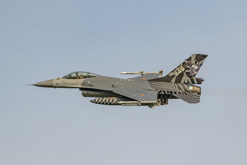Le F-16 Fighting Falcon belge de General Dynamics. par Jaap van den Berg