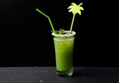 Wodka ontmoet sinaasappel banaan curacao.