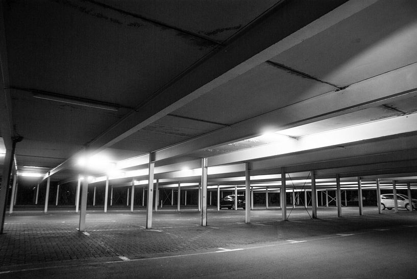 empty parking spaces by Norbert Sülzner