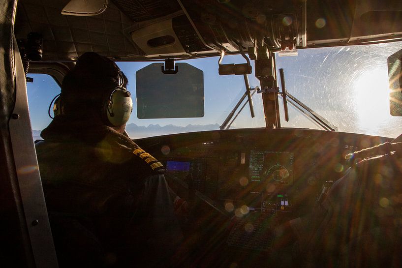 Pilot Tara Air Twin by Ton Tolboom