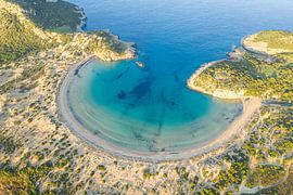 Strand in Form eines Hufeisens