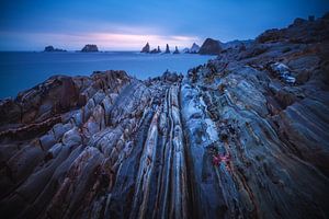 Asturias Playa Gueirua plage avec des rochers au lever du soleil