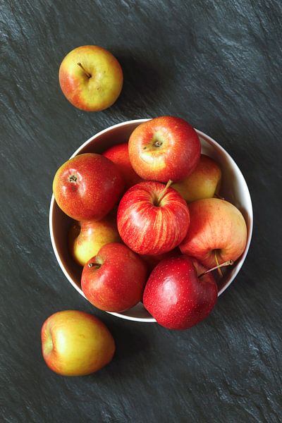 Apples by Thomas Jäger