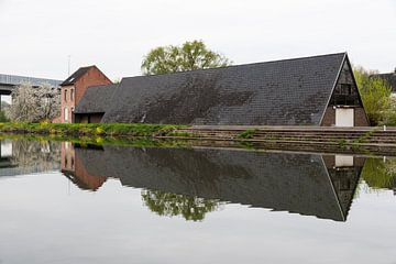 Wilsele, Flemish Brabant Region, Belgium - reflecting houses and van Werner Lerooy