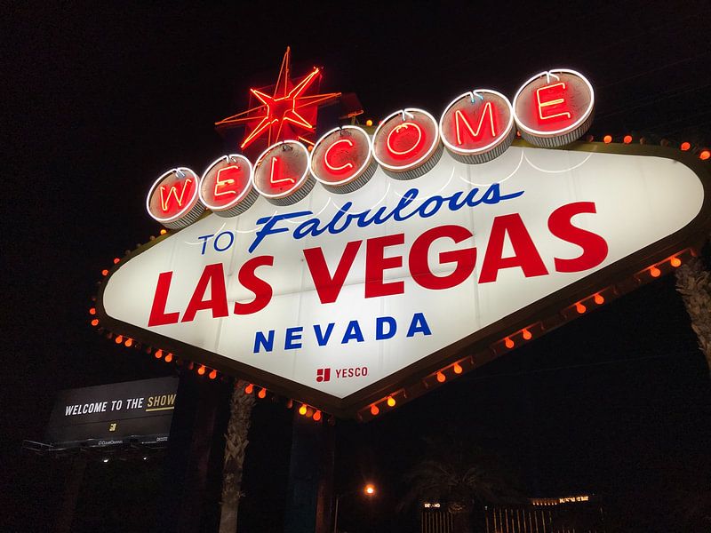 Las Vegas by Hello Pompoyo
