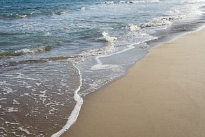 Eau de mer, vagues et sable
