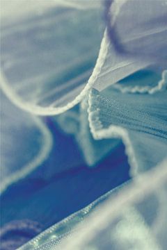 Steek in het licht - Delicate plooien in blauwgroen van Mixed media vector arts