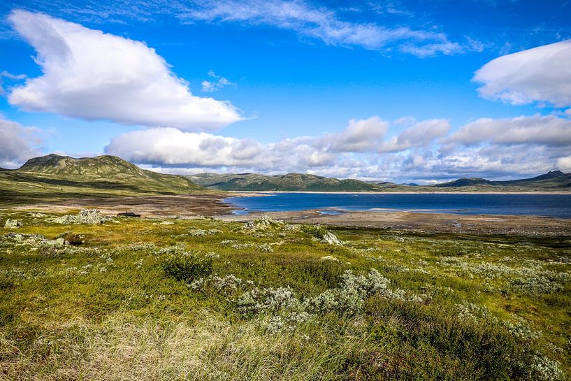 Der See Sønstevatn: Ruhe und Einfachheit in Norwegen von Be More Outdoor