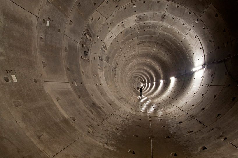 Abstracte ronde  Metro tunnel buis van Maurice de vries