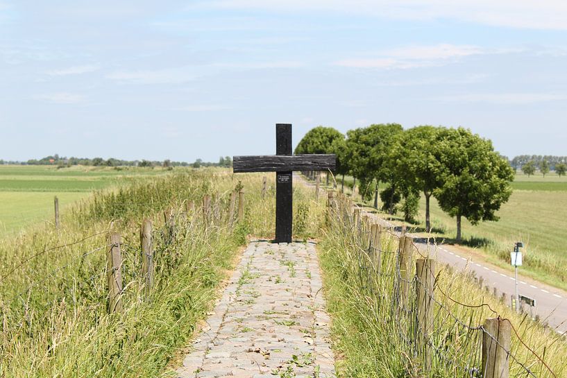 herdenkings kruis by Danielle Vd wegen