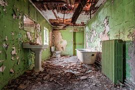 Abandoned castle somewhere in France by Gentleman of Decay