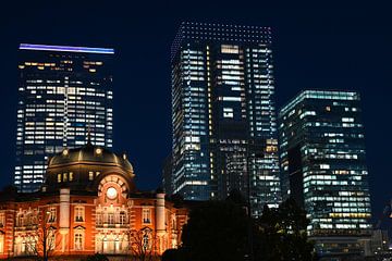 Tokio Station en Marunouchi Skyline bij nacht van Matthias Hauser