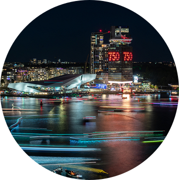 Lichtkunst SAIL Amsterdam 2025 met ADAM Toren en EYE Filmmuseum