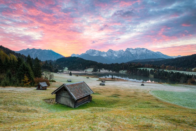 Frostiger Morgen am Geroldsee in Bayern von Michael Valjak