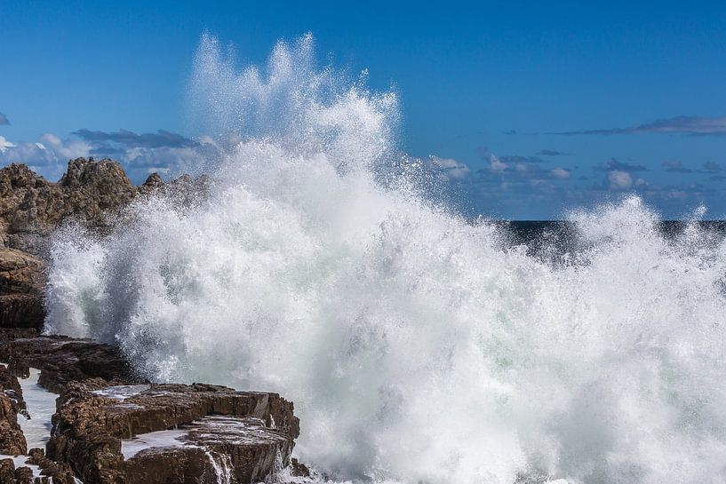Water explosion by Peter Leenen