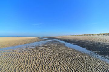 Laagwater op het Zeeuwse strand van Love Zeeland