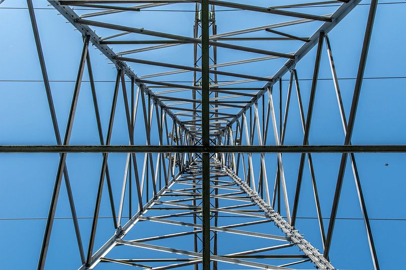 Elektriciteitsmast by Anouk IJpelaar