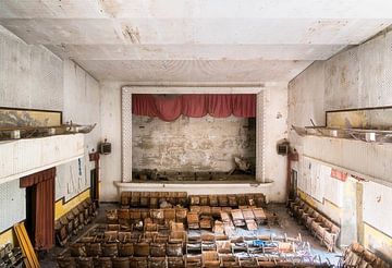 Théâtre abandonné. sur Roman Robroek - Photos de bâtiments abandonnés