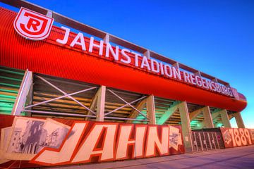 Jahnstadion Regensburg met graffiti van Roith Fotografie