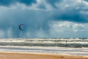 Kitesurfing by Dieter König