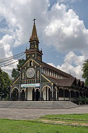 An architectural jewel of Central Vietnam by Frank Photos