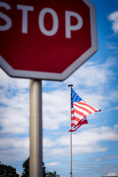 Halt! Amerika!
