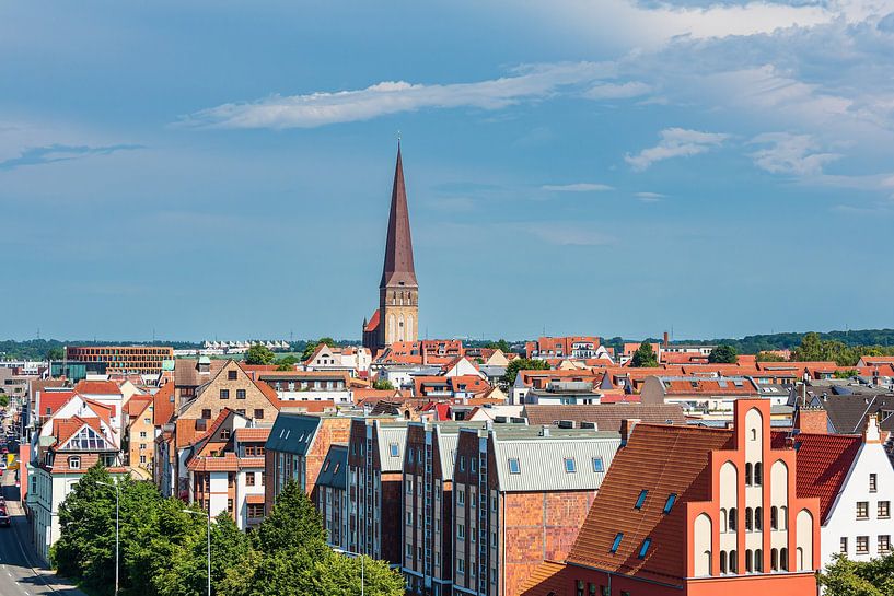 Blick auf historische Gebäude in der Hansestadt Rostock von Rico Ködder