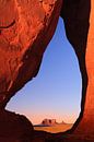 Sonnenuntergang am Tropfenbogen im Monument Valley von Henk Meijer Photography Miniaturansicht