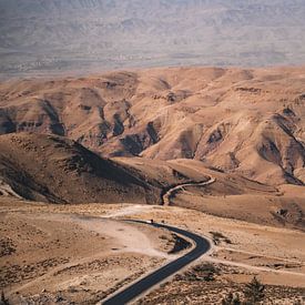 Jordanië | Wadi Rum | Eenzame auto van Sander Spreeuwenberg