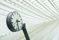 Bahnhof Lüttich Guillemins Uhr