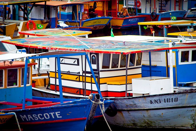 Von der Malerei inspirierte Fischerboote von Maarten Zeehandelaar