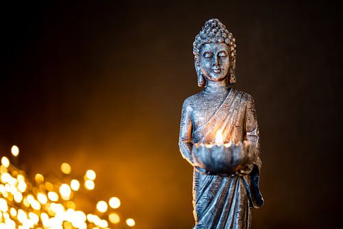 Buddha image with bokeh background