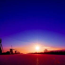 Windmills in the winter morning (1) by Rob Wareman Fotografie