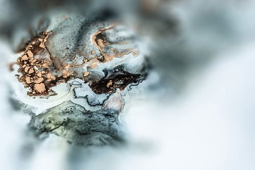 Fluid Painting, AlcoholInk Malererei, Bronze, Gold, Schwarz, Weiß von GH Foto & Artdesign