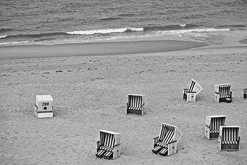Strandstoelen in zwart wit