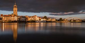 Lumière dorée - panorama de la ligne d'horizon de Deventer sur Edwin Mooijaart