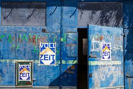 Garage door by Reinoud van de Craats