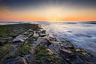 sunset behind a breakwater in the North Sea by gaps photography thumbnail