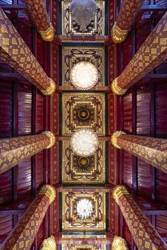 Cassetteplafond in de ubosot van Wat Na Phra Men, Ayutthaya, Thailand van Walter G. Allgöwer