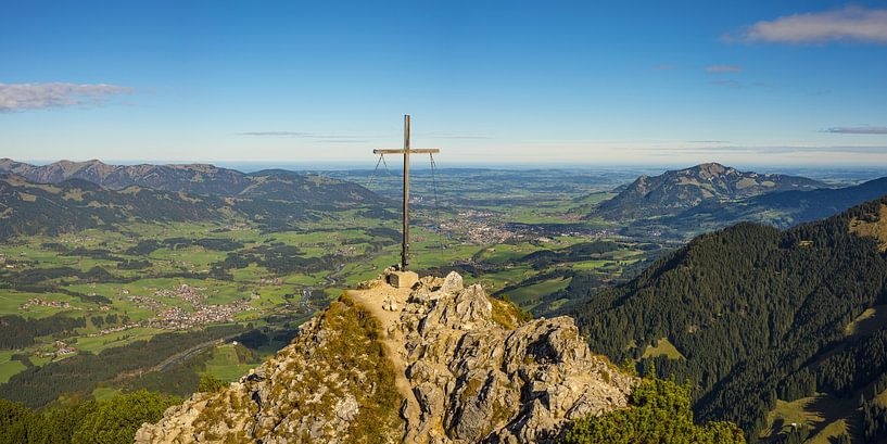 On the Rubihorn: between heaven and home by Walter G. Allgöwer