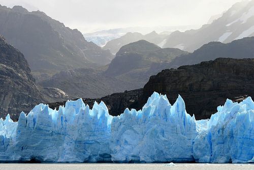 Grey glacier by Antwan Janssen