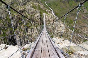 Trift brug Zwitserland von Dennis van de Water